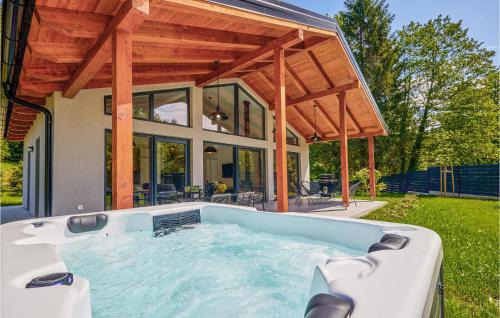 Bednja House | Cozy Home With Jacuzzi&Sauna