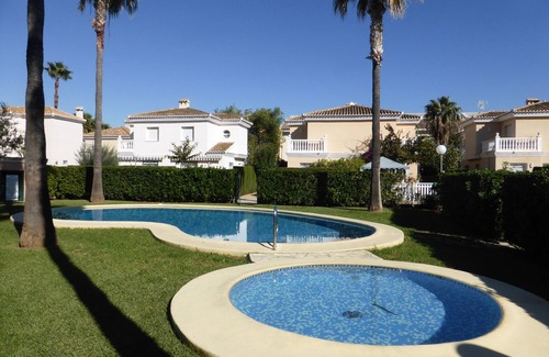 Molinell House | Cozy house, right on the beach and on the golf course in a quiet urbanization