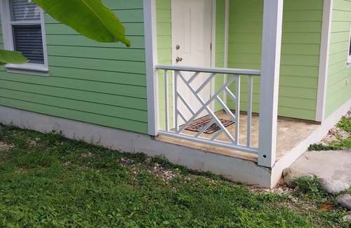 Deadmans Cay House | Cozy little Villa located in the heart of Deadman's Cay!