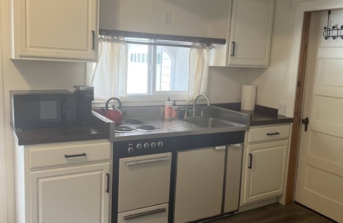 Maple Falls Cabin | Cozy Lakeside Cabin