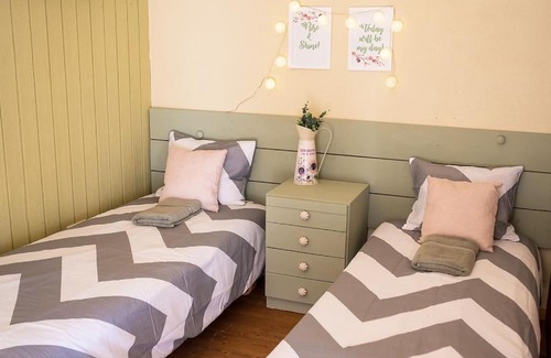 Viljandi Parish Apartment | Cozy loft with balcony directly by the lake