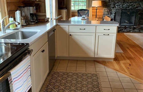 Clarendon Cabin | Cozy log cabin in the heart of the Green Mountains