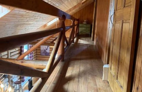 La Minerve House | Cozy log cottage