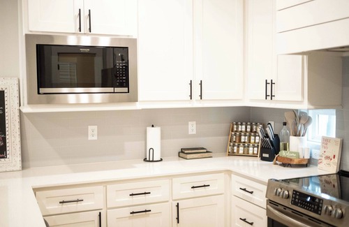 Fayetteville House | Cozy Luxe Stay Walk to any HOGS Stadium