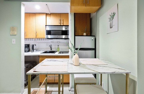 Kips Bay Apartment | Cozy Midtown Escape | 1BR Near Kips Bay!