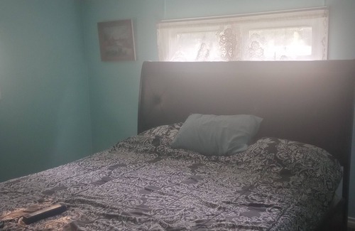 Adams House | Cozy mobile home with AC in charming Adams