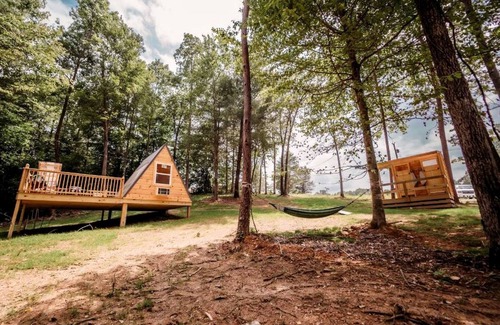 Robbins House | Cozy Modern A-Frame with Private Access Trail to Black Creek in Robbins, Tennessee
