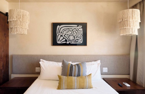 Imperial Beach Hotel | Cozy Modern Baja Beachfront