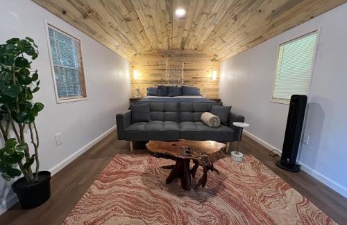 Boundary County Cabin | Cozy Modern Cabin in the Forest