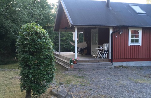 Orkelljunga Municipality House | Cozy new modern Stuga in Åsljunga. Family friendly.