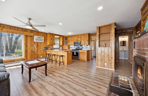 Annandale Cabin | Cozy Oasis on Bass Lake!