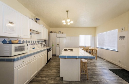 St. Charles House | cozy older home for rent very close to the north beach of Bear lake