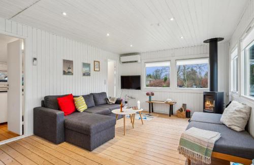 Elsegarde Strand House | Cozy Older House By Elsegårde Strand