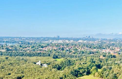 Sydney Olympic Park Apartment | Cozy Olympic park 2 bedroom condo Parking, WiFi