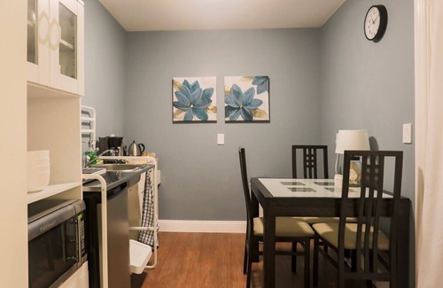 Pacific Heights Apartment | Cozy Pac Hts studio 2 min walk to Lafayette Park