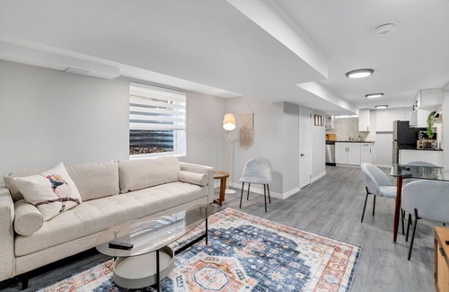 Windsor House | Cozy & Pet Friendly 2BR w/parking, mins from highway.