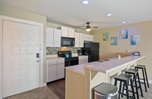 Osage Beach Condo | Cozy Pet-Friendly Condo w/Pool