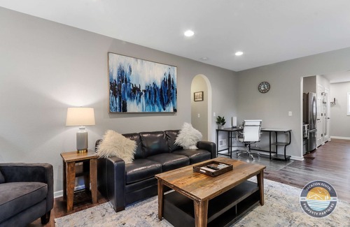 Lake Geneva House | Cozy Pet-Friendly Retreat in Lake Geneva