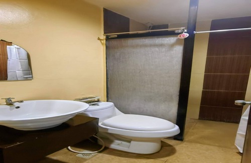 Quiapo Hotel | Cozy Princesa Hotel