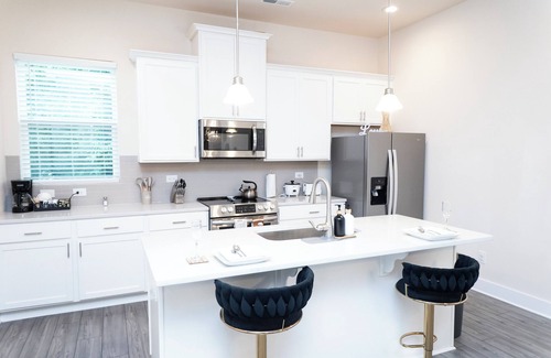 Charlotte Apartment | Cozy Retreat near Uptown Charlotte with Free Parking & Wi-Fi