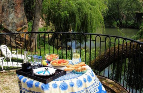 Semur-en-Auxois House | Cozy Riverfront House with Views in Charming Medieval Town - Discounts Available