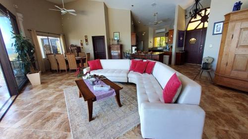 Playa Naranjo Bed & Breakfast | Cozy room with beautiful oceanview