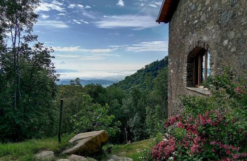 Brosso Apartment | Cozy rooms Valchiusella-Place of Peace and Reflection