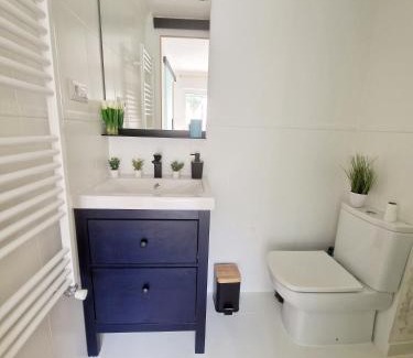 Playa Pobla de Farnals Apartment | Cozy Rustic Home