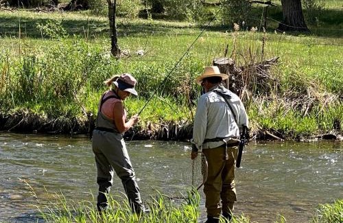 Pecos House | Cozy Rustic Cabin with Riverside Patio on the Pecos River – Pecos, New Mexico