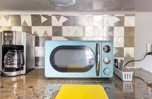 Auburn House | Cozy RV with AC and WiFi in charming Auburn countryside