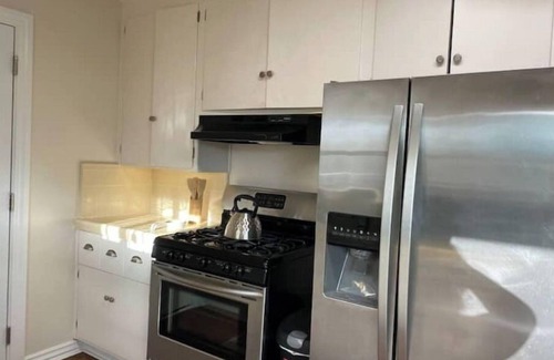 Salinas House | Cozy South Salinas Casita