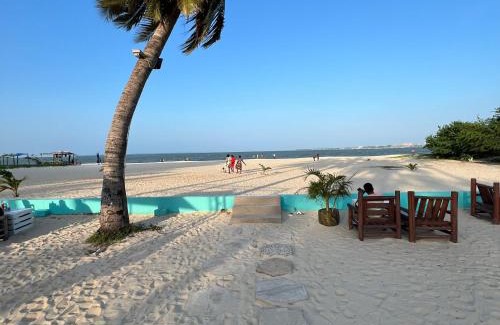 Msasani Apartment | Cozy & Spacious 3BR Near Beach With Pool & Gym