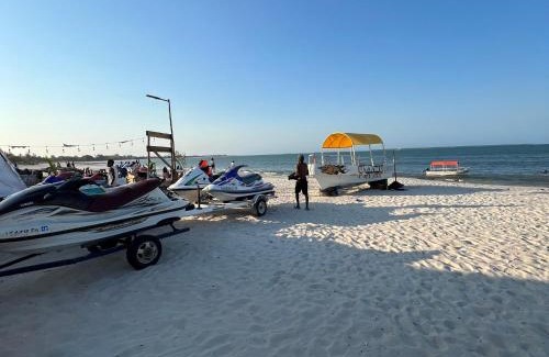 Msasani Apartment | Cozy & Spacious 3BR Near Beach With Pool & Gym