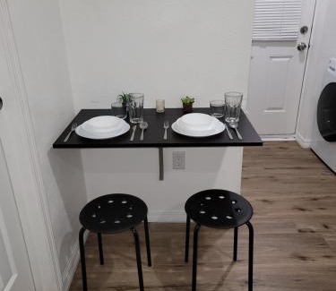 Forest City Apartment | Cozy studio apt