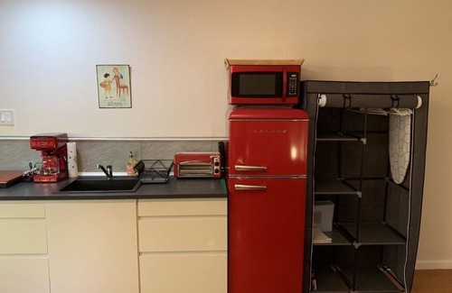 Davis Apartment | Cozy studio in Davis for you and your pet