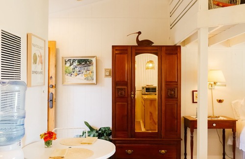 Laguna Apartment | Cozy Studio in the Heart of Santa Barbara's Historic District