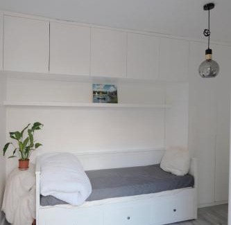 Clichy Apartment | Cozy studio near Paris