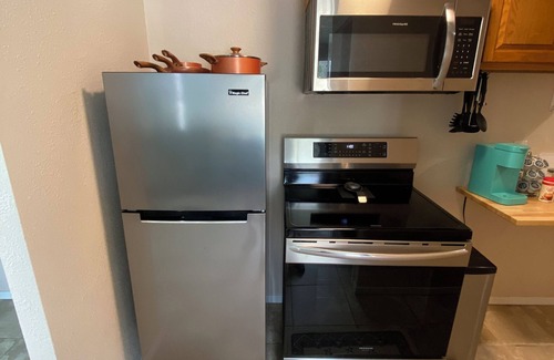 Paradise Hills Civic Apartment | Cozy studio with WiFi and AC in welcoming Albuquerque