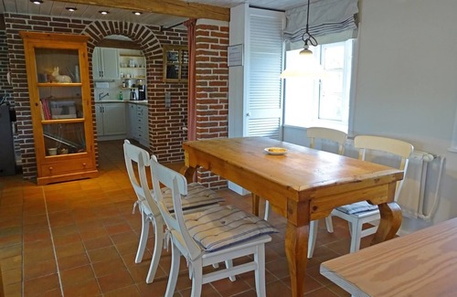 Nubelfeld House | Cozy thatched-roof house "Steernkiekers Hus" with lovingly landscaped garden in the idyllic countryside of Steinbergkirche, only 4 km from the Baltic Sea