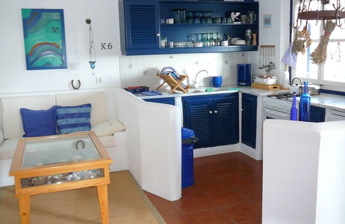 Foinikounta House | cozy traditional Greek holiday home with sea views in Finikounda