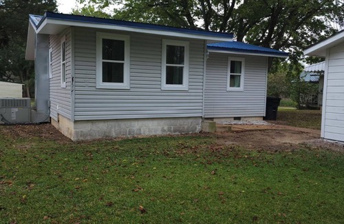 Mountain View Cottage | Cozy unique cottage home. Ready for you to enjoy all the Ozark Mountains offers.
