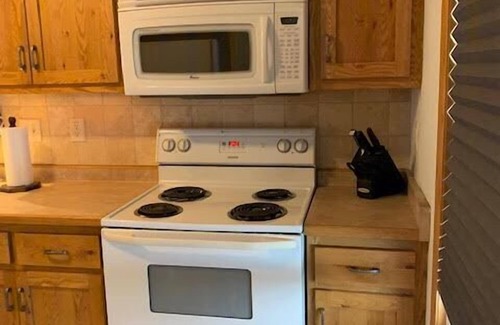 Wakefield House | Cozy, updated, near the lake and 5 minutes to ski hills.