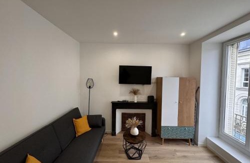 Ecommoy Apartment | Cozy Urban Nest Near Le Mans
