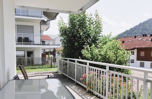 Kalzhofen Apartment | Cozy vacation accommodation "Sonne" in Oberstaufen/Kalzhofen, dogs allowed