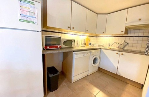 Le Barcares Villa | Cozy Villa with Garden, BBQ, Wi-Fi, Near Beach & Shops - Sleeps 6