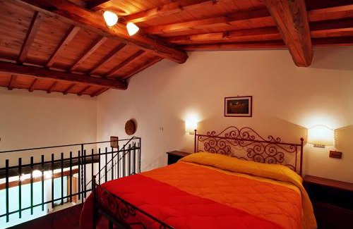 Castelfranco di Sopra Ski Chalet | Cozy welcoming apartment for a lovely stay