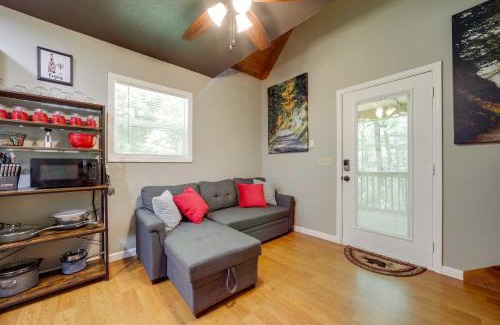 Whittier Apartment | Cozy Whittier Cabin and Yard and Hot Tub, Pets Welcome