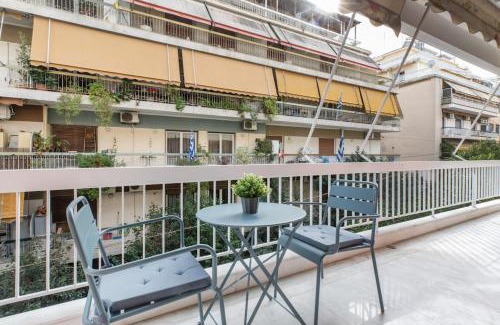 Pangrati Apartment | Cozyopolis - Timeless 3-BR Escape in Athens