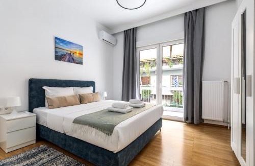 Pangrati Apartment | Cozyopolis - Timeless 3-BR Escape in Athens