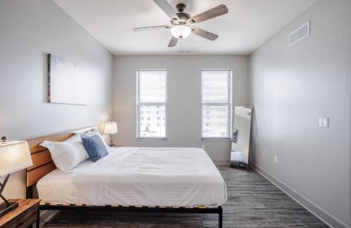 Downtown Cincinnati Apartment | CozySuites at the Banks gym pool 07